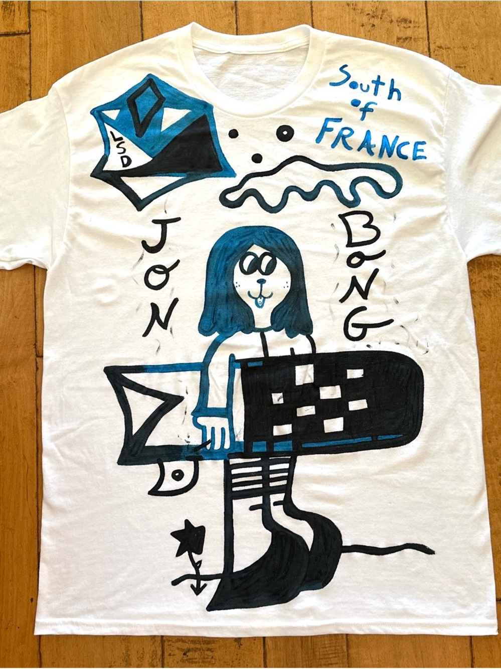Billabong White Short Sleeve Tee with Blue & Black Surf Graphic